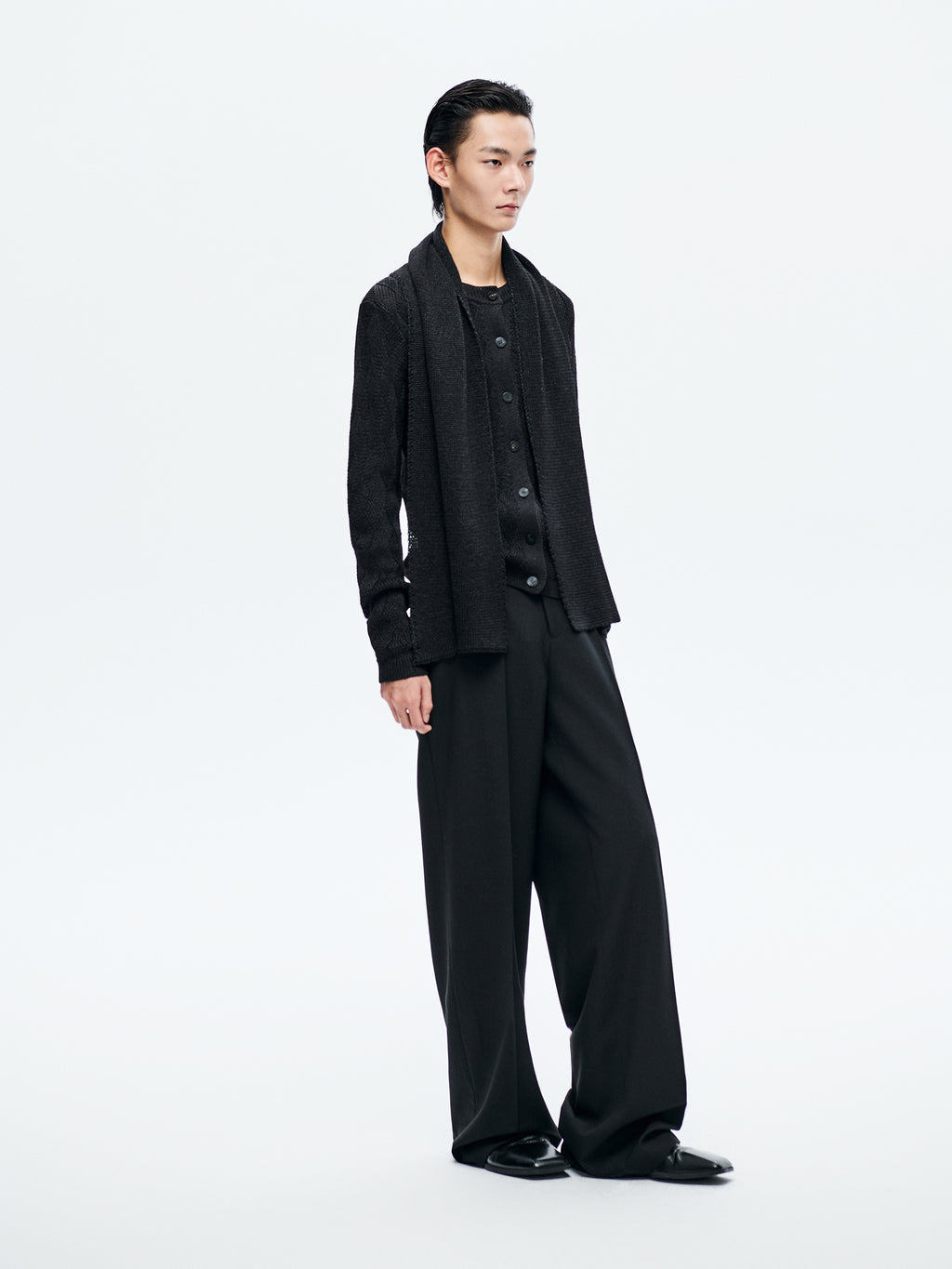 BLACK WOVEN TEXTURED KNIT CARDIGAN