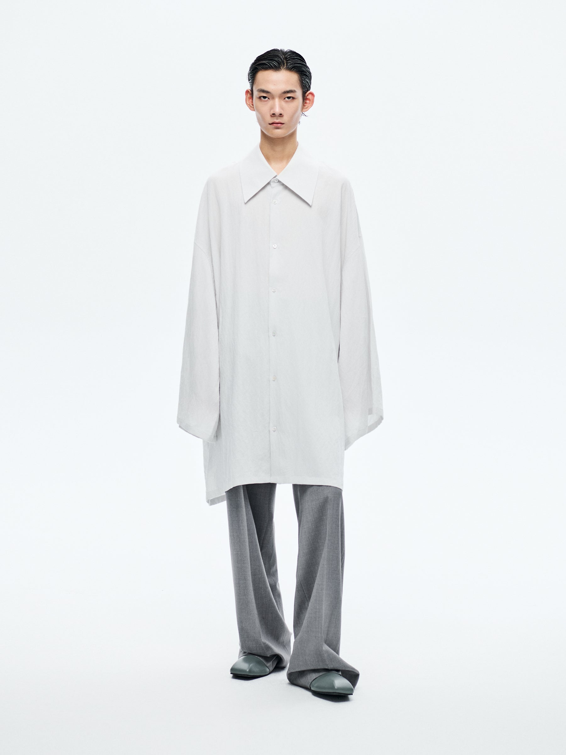 LIGHT GREY LOOSE SHIRT