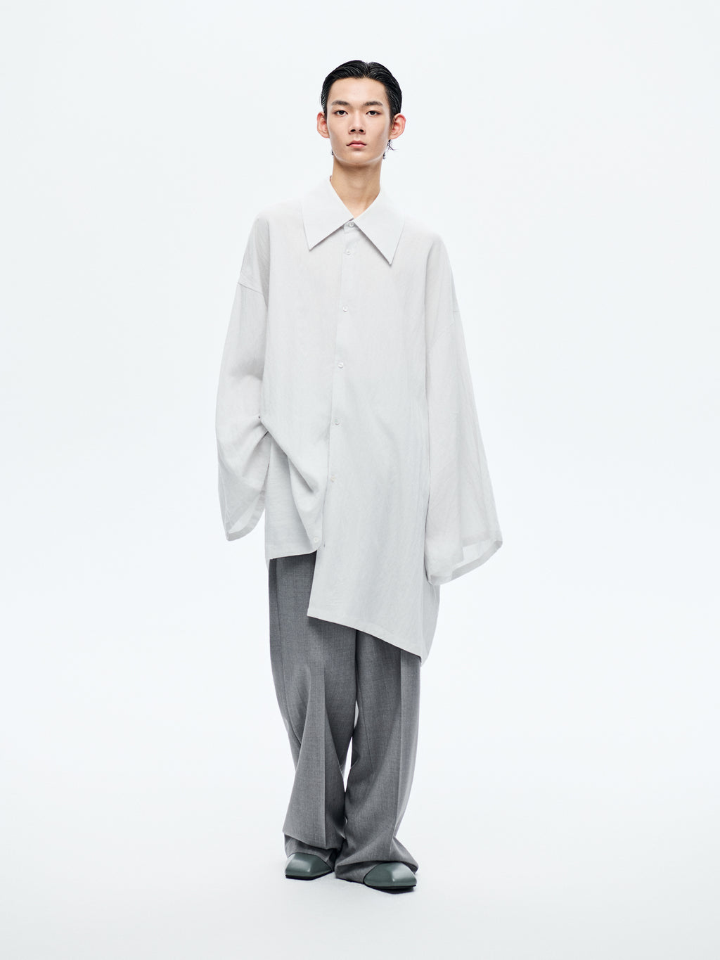 LIGHT GREY LOOSE SHIRT