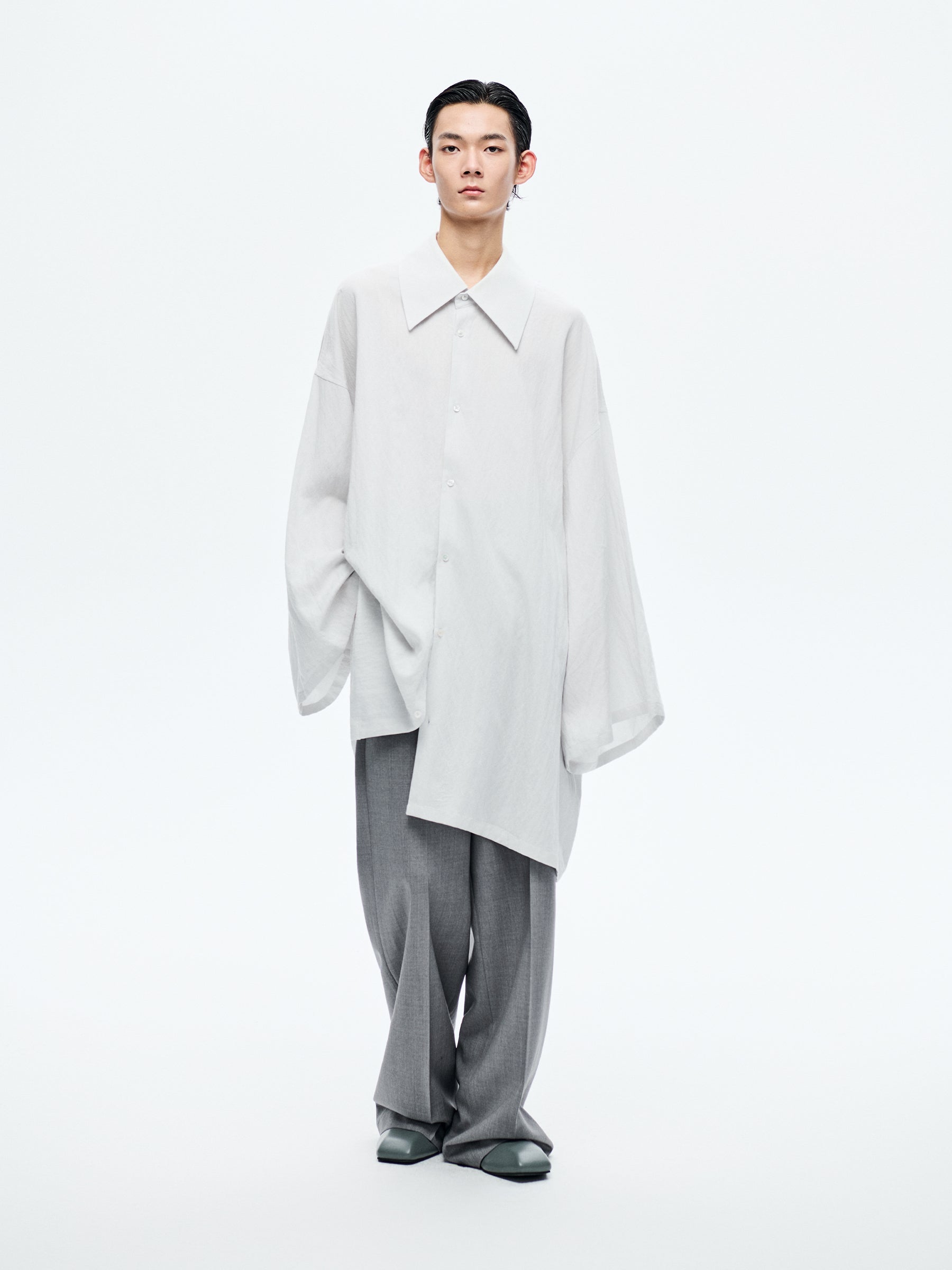 LIGHT GREY LOOSE SHIRT