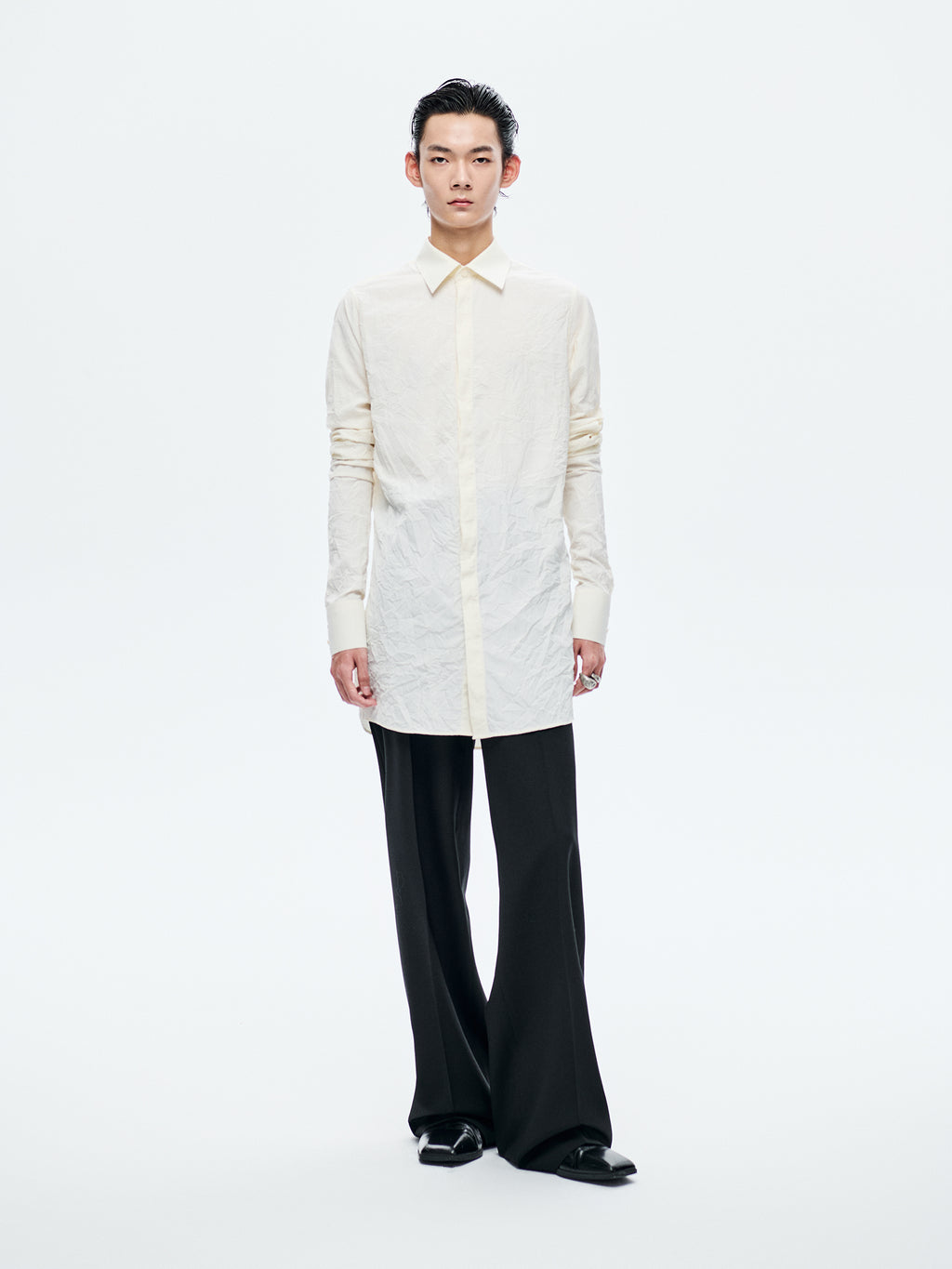 WHITE TEXTURE PLEATED SLEEVE SHIRT