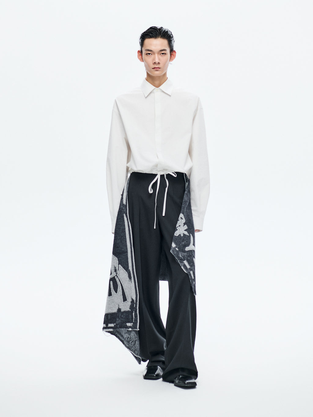 WHITE STRIPED DRAWSTRING SHORT SHIRT