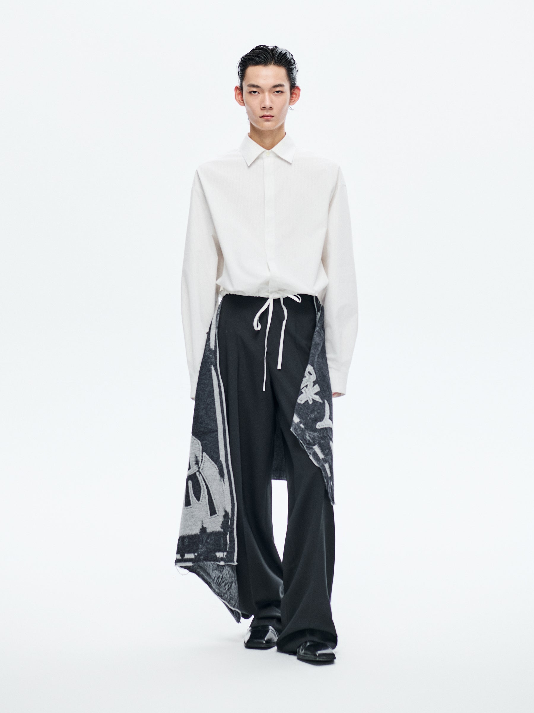 WHITE STRIPED DRAWSTRING SHORT SHIRT